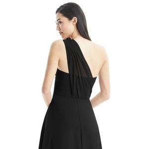 Beautiful, like-new bridesmaid dress